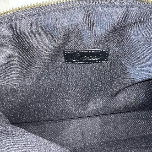 Brown fuzzy purse with gold accessory - Picture 7 of 9